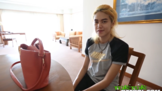 Tuktuk patrol สาวไทยรับงานจัดสดแตกใน เอวบางตัวเล็กโดนควยแท่งใหญ่เย็ดเข้าไปถึงกับร้องไม่ออก ทำหน้าเหมือนจุกหี