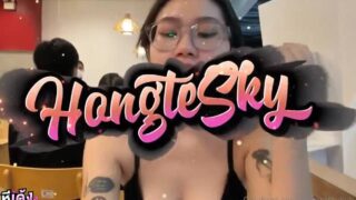 คลิปหลุด Onlyfans hongteskykub น้องฮ่องเต้พาสาวมากินข้าว เสร็จแล้วพากลับห้องเลยจับอมควย เสร็จแล้วจับเย็ดหีจับซอยหีกระเด้าลีลาโครตเด็ด